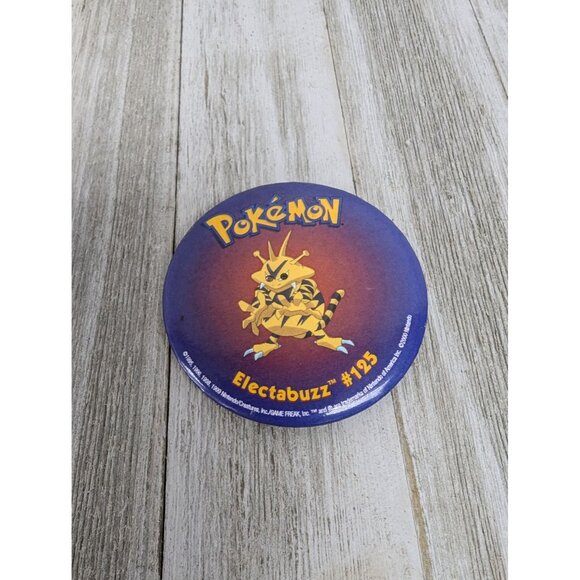 Vintage Pokémon Electabuzz #125 Button Pin Badge - Picture 1 of 6